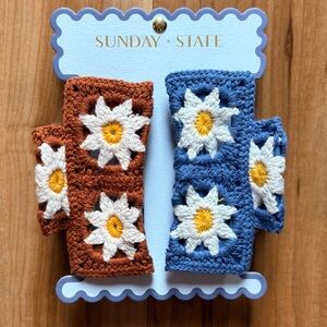 Crochet Flower Hair Clips/Claws - Blue and Brown NWT